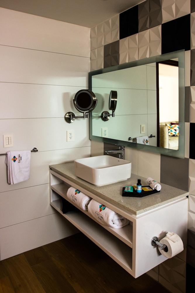 גואדלחארה Fch Hotel Providencia (Adults Only) מראה חיצוני תמונה